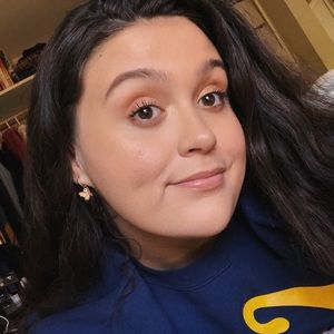 Meet your Posher, Veronica